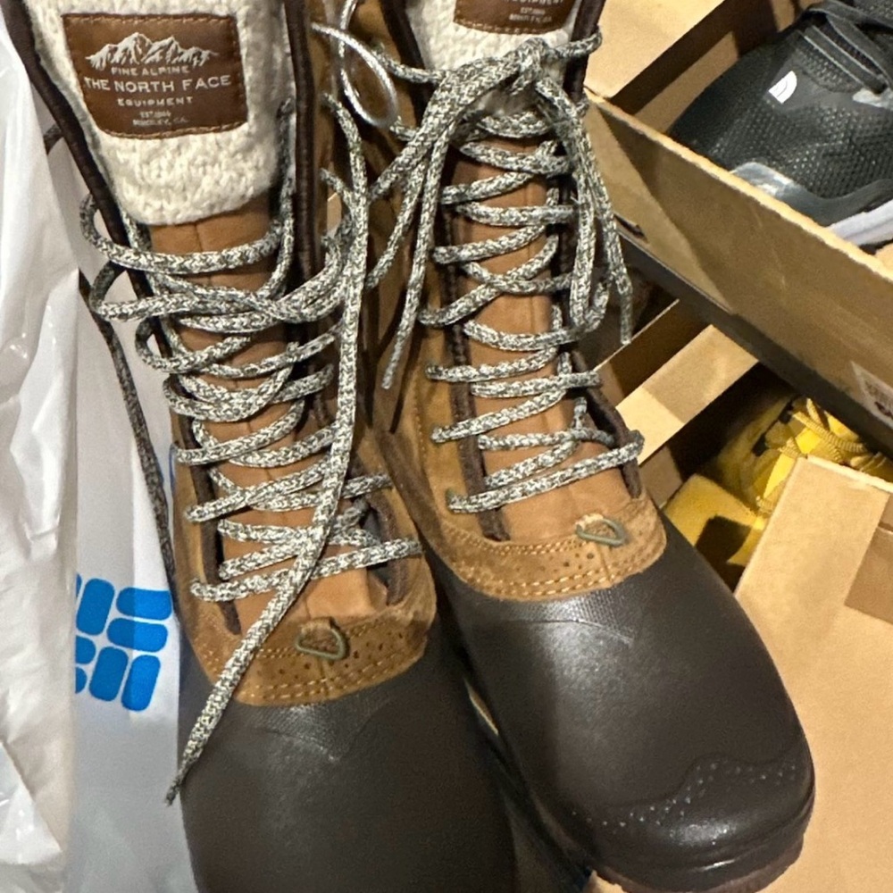 The North Face Shellista II Mid Boot - Brown and Gray Lace-Up Winter Snow Boots